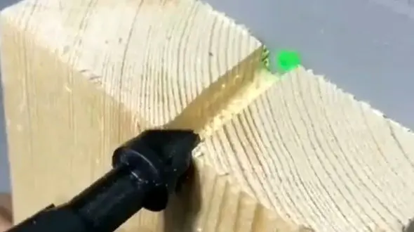 سوراخ کردن دیوار با یک ابزار ویژه+ فیلم