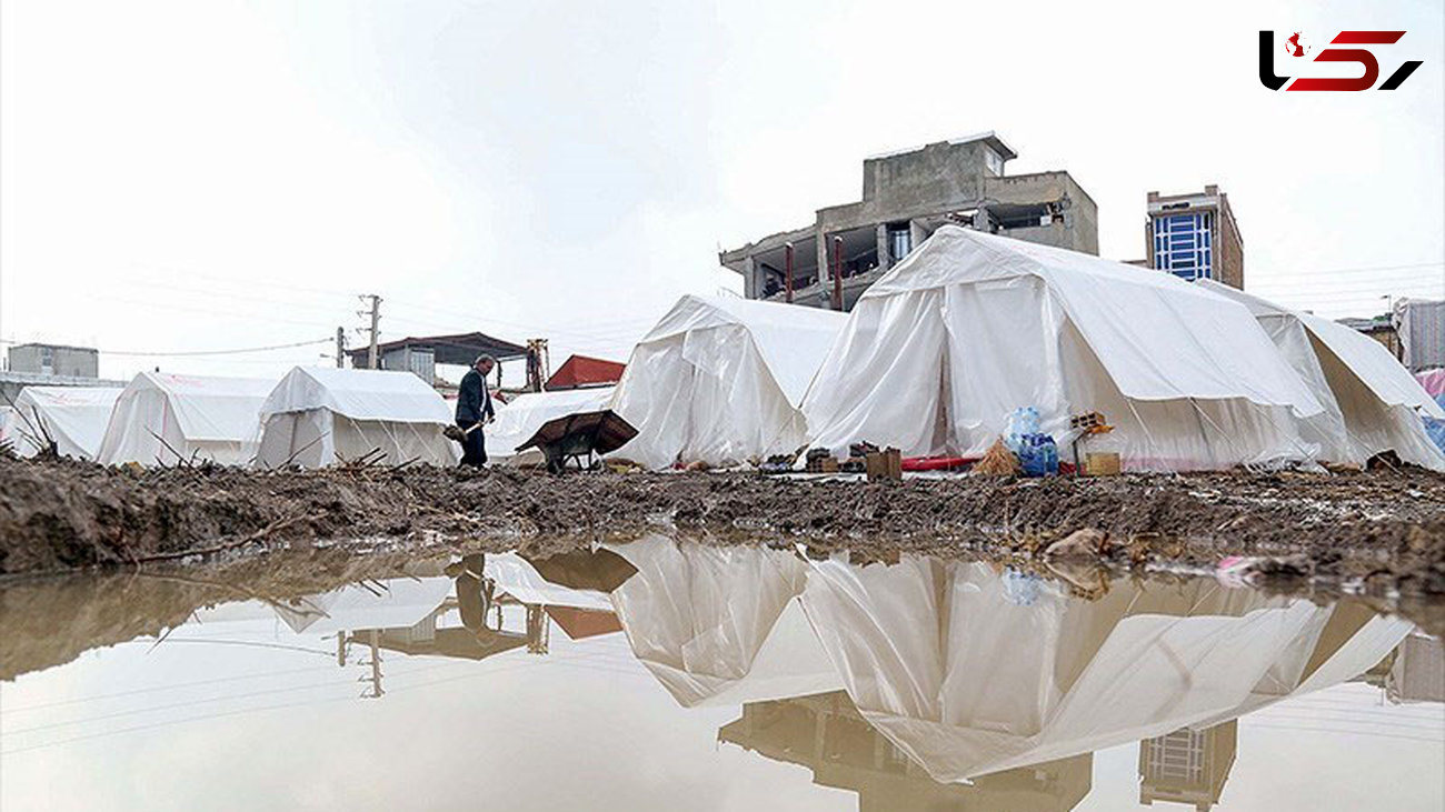 دردسرهای باران در مناطق زلزله زده / کانکسهایی که هنوز  نرسیده اند + فیلم