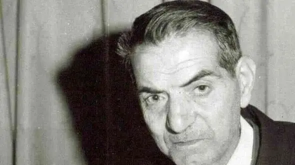 عاشقانه ای جگرسوز با استاد شهریار/ اولین شعر استاد و ماجرای کودکانه ولی احساسی شاعر شدنش از زبان خود استاد/من گنهکار شدم وای به من ،مردم آزار شدم وای به من