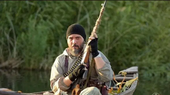 اولین فیلم از تک تیراندازی کامبیز دیرباز