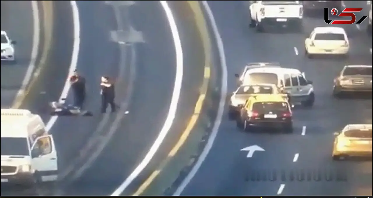 مرگ هولناک زن و شوهر جوان در حال درگیری در بزرگراه + فیلم وحشتناک از صحنه مرگ 