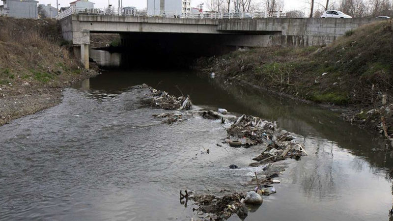 رودخانه ای در رشت