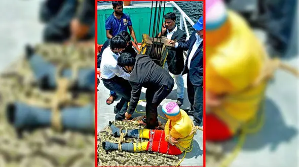 جادوگر هندی جانش را بر سر نمایش خطرناک از دست داد ! +عکس