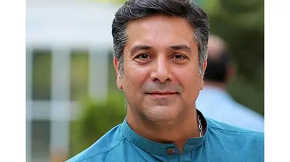 بازیگر خوش صدا و معروف گفت: دلم می خواهد بازی کنم اما پیشنهادی ندارم