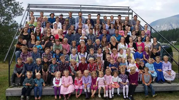 وسوسه مرد 59 ساله برای ازدواج با دختر کم سن و سال + عکس