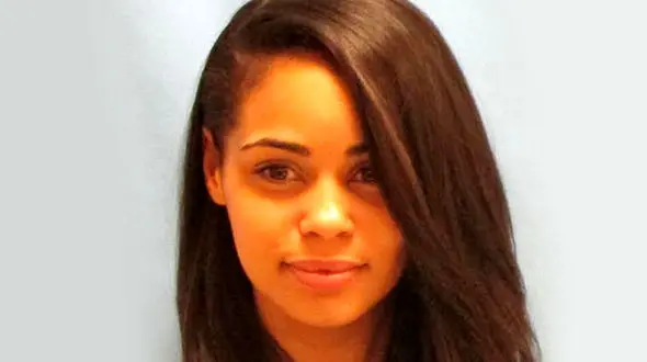 این زن زیباترین مجرم زن شناخته شد +عکس