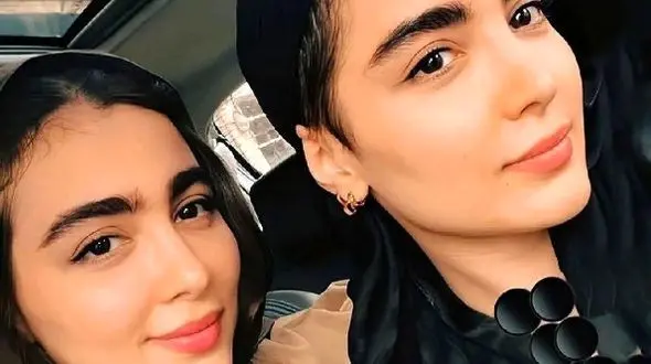 عکس‌های جدید سارا و نیکا از پشت صحنه سریال پایتخت؛ ارسطو، بهتاش و رحمان و رحیم