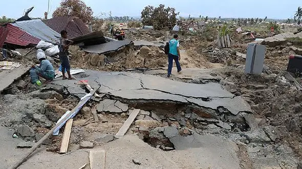 فیلم حرکت وحشتانک زمین در محله سارینا