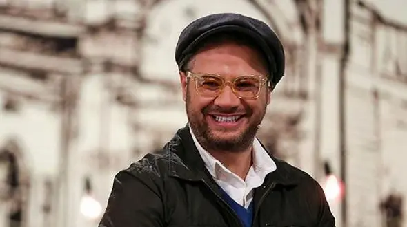 عکس همه همسران علی صادقی در ایران و امریکا ! / + فیلمی که آقای بازیگر را به حاشیه برد !