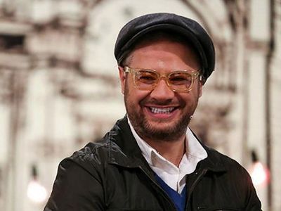 عکس همه همسران علی صادقی در ایران و امریکا ! / + فیلمی که آقای بازیگر را به حاشیه برد !