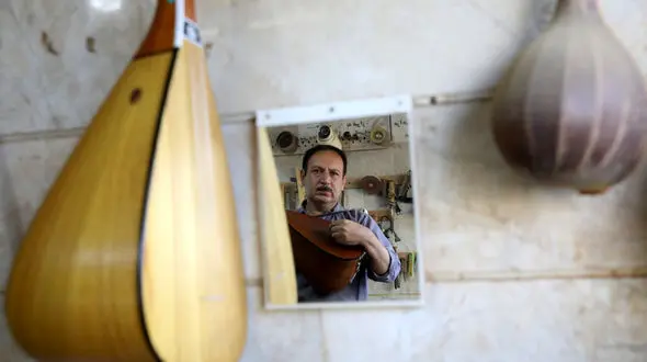 عاشیق علیخان ساز می‌سازد / قصه شیطانک‌های قوپوز