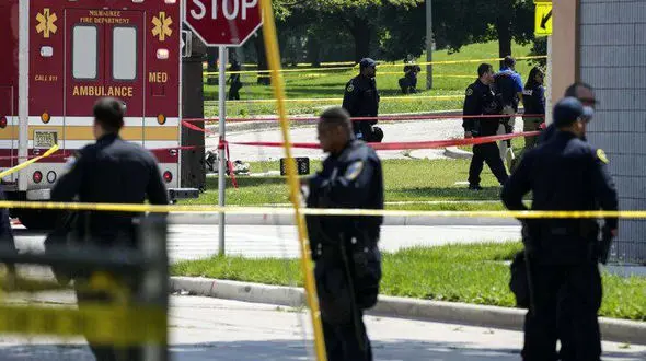 چاقوکشی در نزدیکی کنگره ملی جمهوری‌خواهان بعد از ترور ترامپ