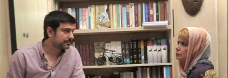 مهدی پاکدل در کافه کتاب برادرش