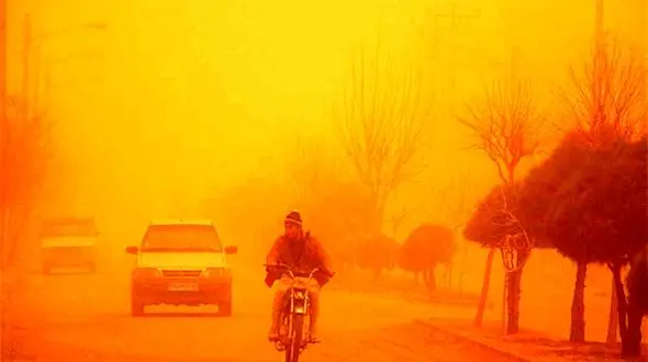 گرد و خاک و باد شدید کردستان را فرا می‌گیرد