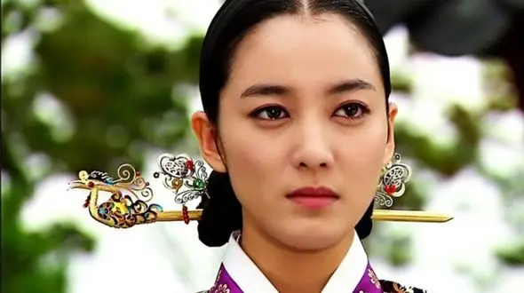 مقبره باشکوه و تاریخی بانو جانگ سریال دونگی در واقعیت/ علت مرگش چه بود؟+عکس