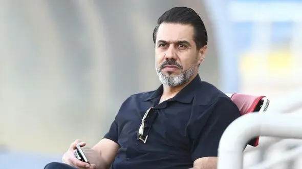 افشین پیروانی به خاطر سفر غیرمنتظره به امریکا از پرسپولیس اخراج شد؟ / فیلم ادعای یک رسانه