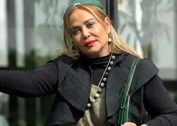 فیلم آواز خواندن افتضاح  بهاره رهنما ! /  چقدر بد کفتر کاکل به سر میخونه ... روی پسر مهران مدیری رو سفید کرد