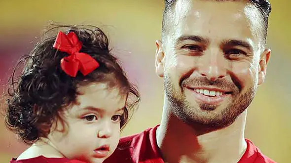 شیرین زبونی های دختر کیوت و بامزه سروش رفیعی ستاره پرسپولیس/ قند تو دل آدم آب میشه آخه!+ فیلم