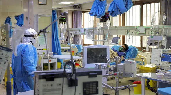 580 نفر مشکوک به کروناویروس در قم بستری هستند/توزیع 170 هزار بسته بهداشتی بین خانوارهای قمی