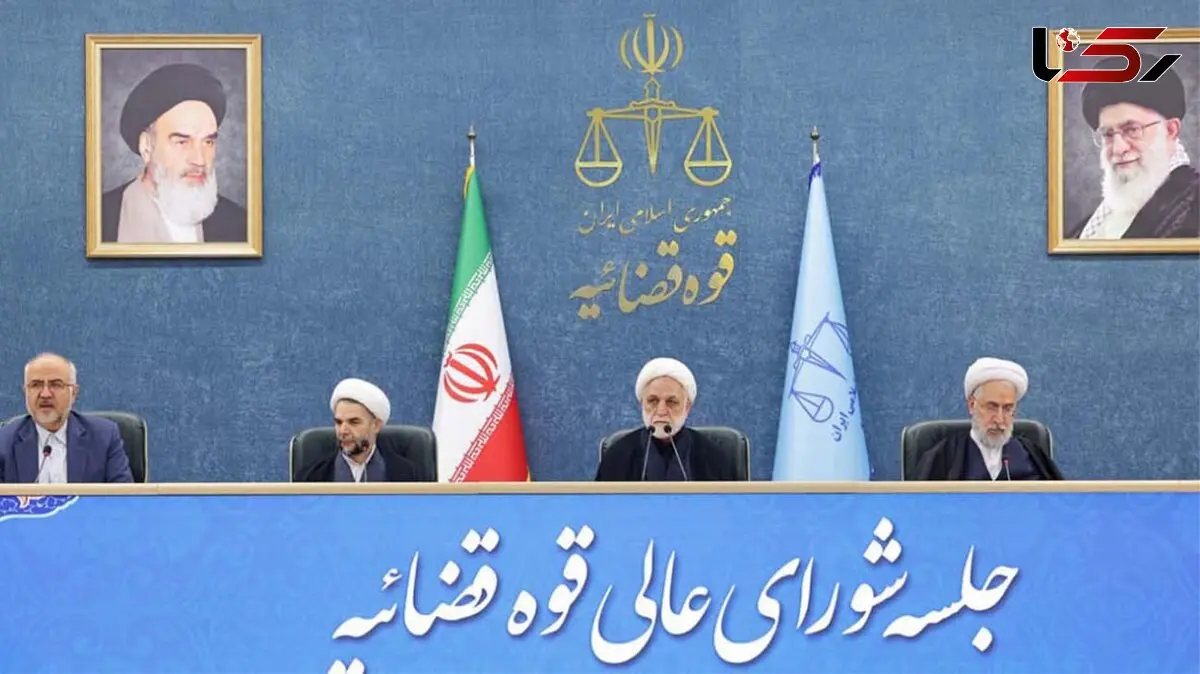 رئیس قوه قضاییه : مسئولان دربرخورد با عوامل نوسانات ارزی، تسریع داشته باشند/  مجازات‌ محتکران و اخلالگران اقتصادی باید متناسب با شرایط روز باشد