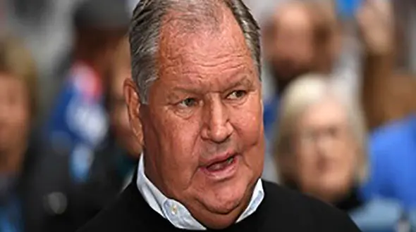 استعفای آقای شهردار پس از اتهام آزار شوم از طرف چند زن + عکس 