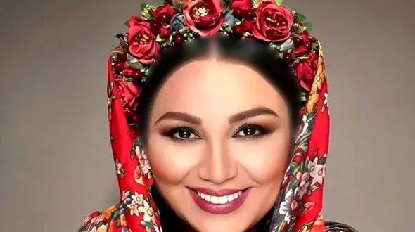 خودنمایی بهنوش بختیاری با سرویس جواهرات لوکسش+عکس/این همه طلا سنگینی نمیکنه رو دستش؟