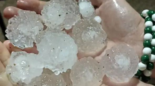 بارش تگرگ در فراشبند؛ شگفتی شهر گرم جنوب فارس