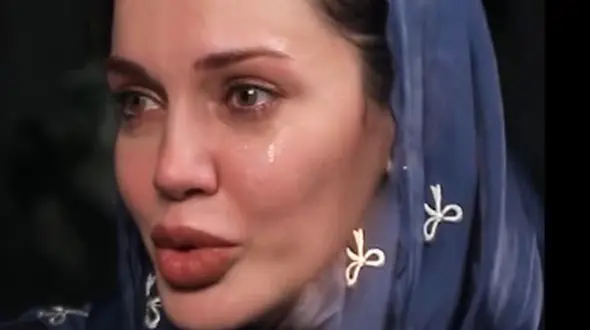 فیلم / گریه های تلخ مریم قجر:گفتند ام اس دارم ...  /  گفتم یا امام رضا به بچم رحم کن .../ بهم گفتن آنجلینا جولی مناطق محروم .../ من نیستم به خدا بدل .....