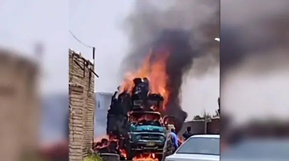 فیلم آتش سوزی هولناک کامیون پس از برخورد با سیم برق