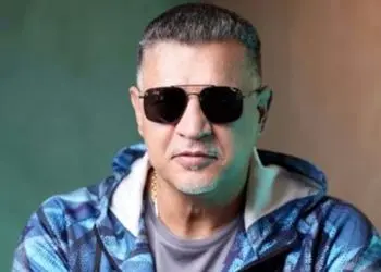 علی دایی مُدل شد/ بازگشت شکوهمند شهریار فوتبال ایران به دنیای مُد و لباس