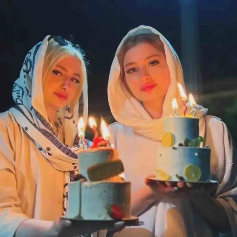 نگاهی به تولد 22 سالگی سارا و نیکا سابق سریال پایتخت / چه قدر زود بزرگ شدند