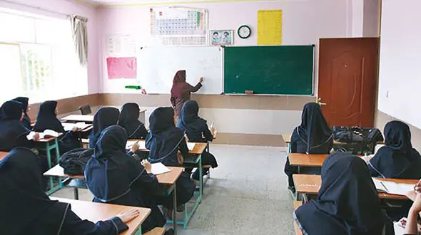  بحران نقش خانواده در آموزش؛ تنها ۱۳ درصد از عمر دانش‌آموزان در مدرسه سپری می‌شود