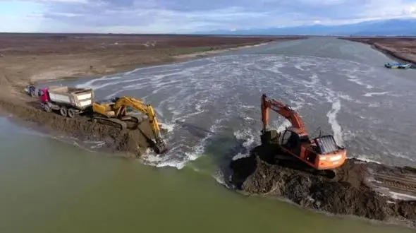 خلیج گرگان جان گرفت / شنیدن صدای آب از خلیجی که تا 2 سال پیش خشک شده بود + فیلم