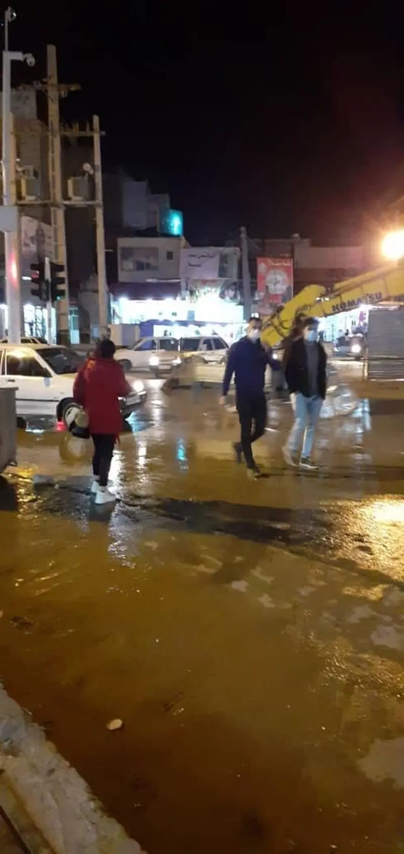لودرها به جان خیابان های باستانی ایذه افتاده اند 
