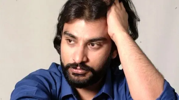 دانلود آواز احساسی ماندگار ناصر عبداللهی ! / آره تو دار و ندارمی خیلی عزیزی برام + متن ترانه  ارزش انسان !