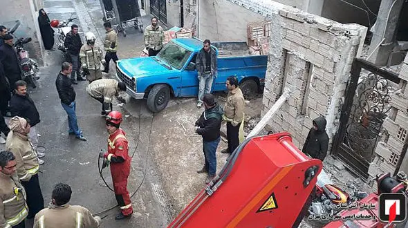 زمین وانت نیسان را نصفه بلعید / در تهران رخ داد + عکس