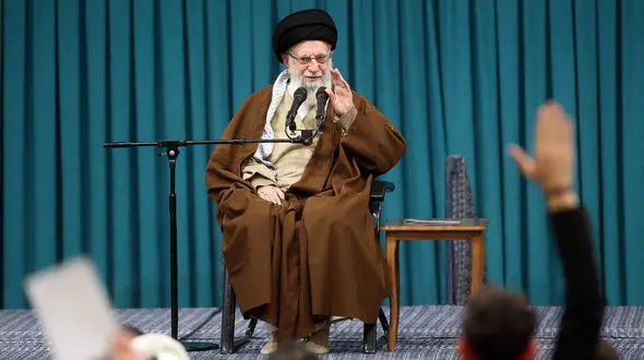 پایگاه‌های آمریکا در سوریه زیر پای جوانان سوری لگدمال خواهد شد