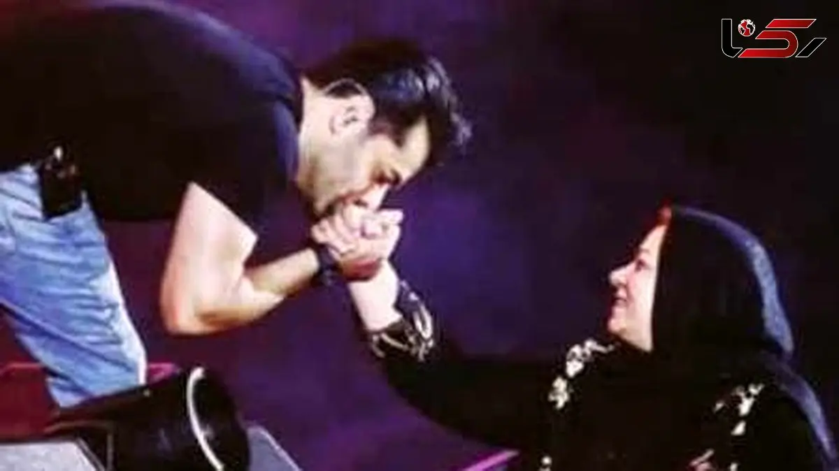 هدیه پر احساس رضا بهرام به تمامی مادران به مناسبت روز مادر!؛ دانلود آهنگ دلنشین و پرطرفدار «مادر» از رضا بهرام/جوونیت پای من رفته کسی مثل تو نیست مادر من از طوفان نمیترسم تو باشی ناخدا مادر