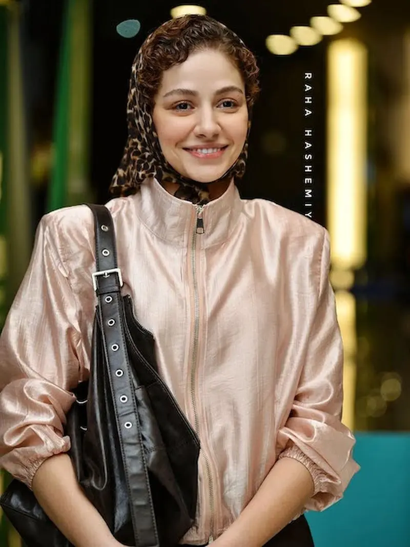 بامبرجکت صورتی مهتاب ثروتی