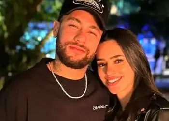 ولخرجی نیمار برای همسر قدبلند و مدلش در روز زن/ مبارکا باشه، چه بانوی خوش شانسی+عکس