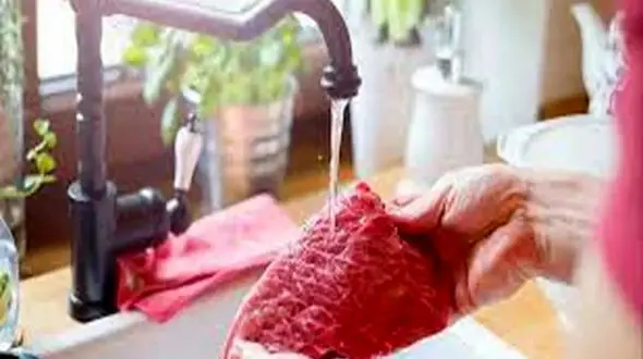 روش درست شستن گوشت قرمز 