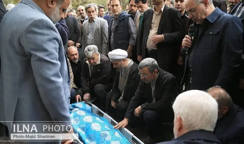 تشیع جنازه خواهر احمدی نژاد 