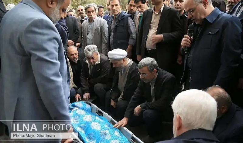 تشیع جنازه خواهر احمدی نژاد 