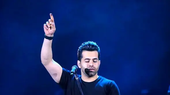 فیلم آواز  باشکوه / رضا بهرام با اجرای این آهنگ عاشقانه تو ونکوور کل سالن رو برد هوا + موزیک ویدیو