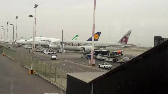 فرود اضطراری هواپیمای قطر در فرودگاه امام + عکس 