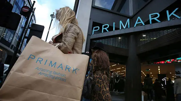 محاکمه دو دختر نوجوان به خاطر ربودن کودک 2 ساله برای آزار و اذیت / دو متهم فیلم های مستهجن دیده بودند