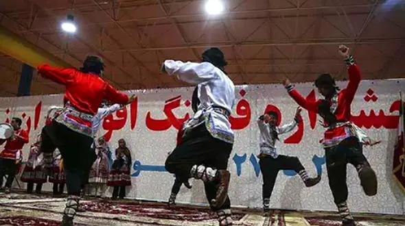 دردسر رقص بابا کرم برای 7 دانشجو ی دانشگاه زاهدان +عکس