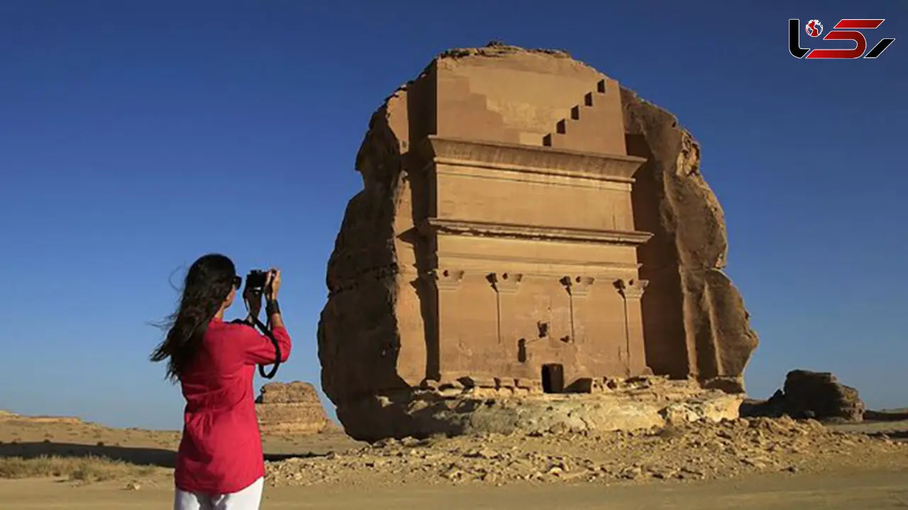 ممنوعیت سفر گردشگران زن تنها به عربستان
