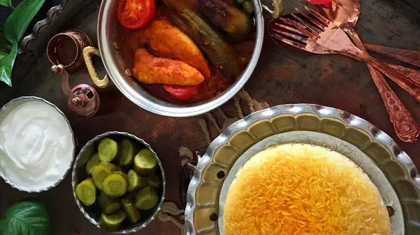 طرز تهیه خورشت مسما بادمجان با مرغ