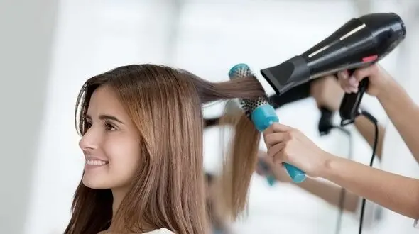 ترفندهایی برای صاف کردن مو با سشوار